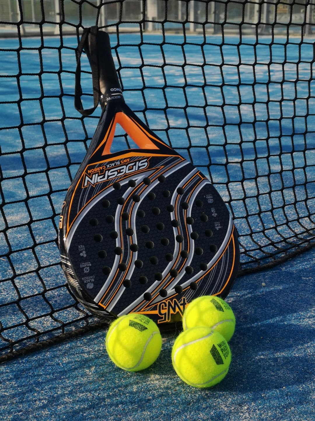 https://a.storyblok.com/f/302737/2976x3968/604d2800a3/spanien_padel.jpg