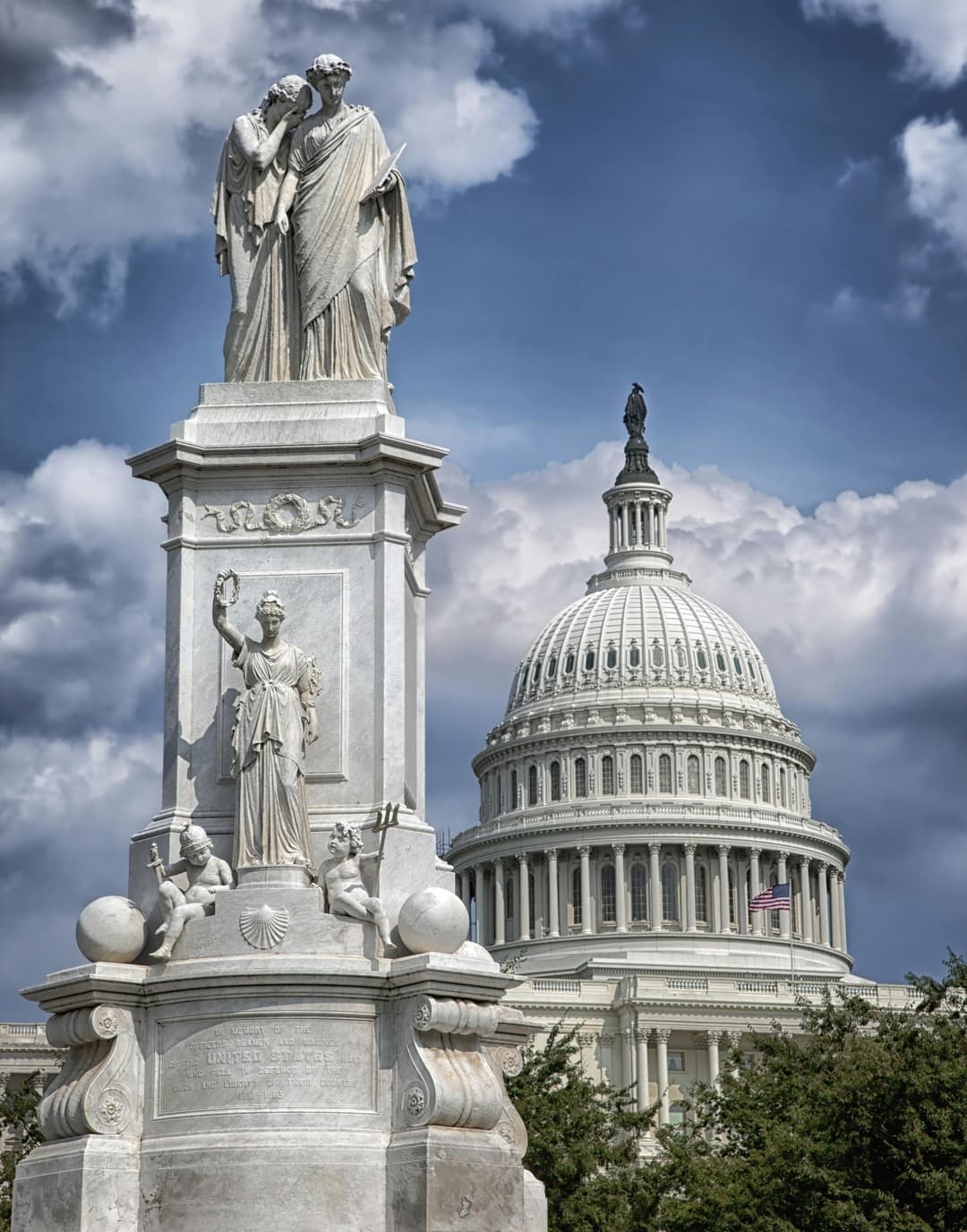 https://a.storyblok.com/f/302737/3000x3823/da92b865e4/washington_capitolium.jpg