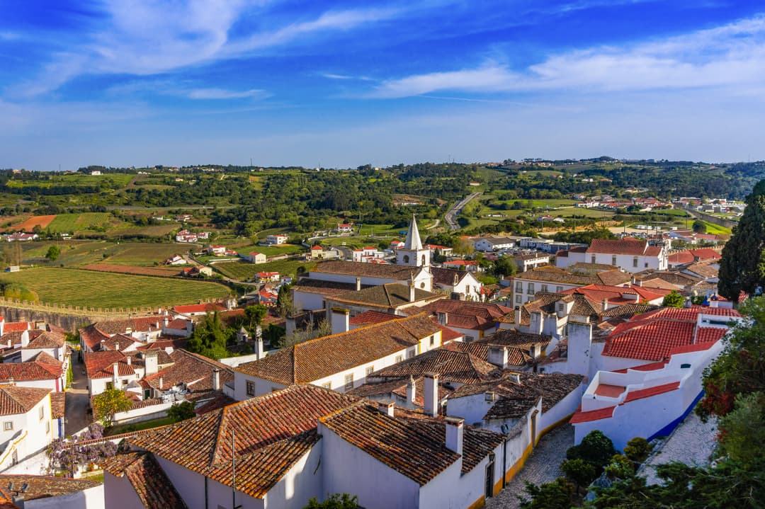 https://a.storyblok.com/f/302737/5456x3632/0ba4b09ca4/obidos_2_shutterstock_1390427768.jpg